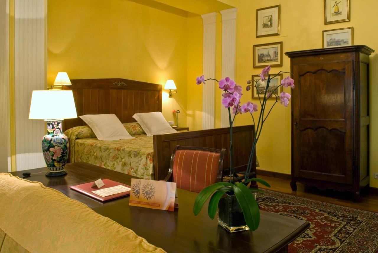 Hotel Las Casas De La Juderia Севилья Экстерьер фото