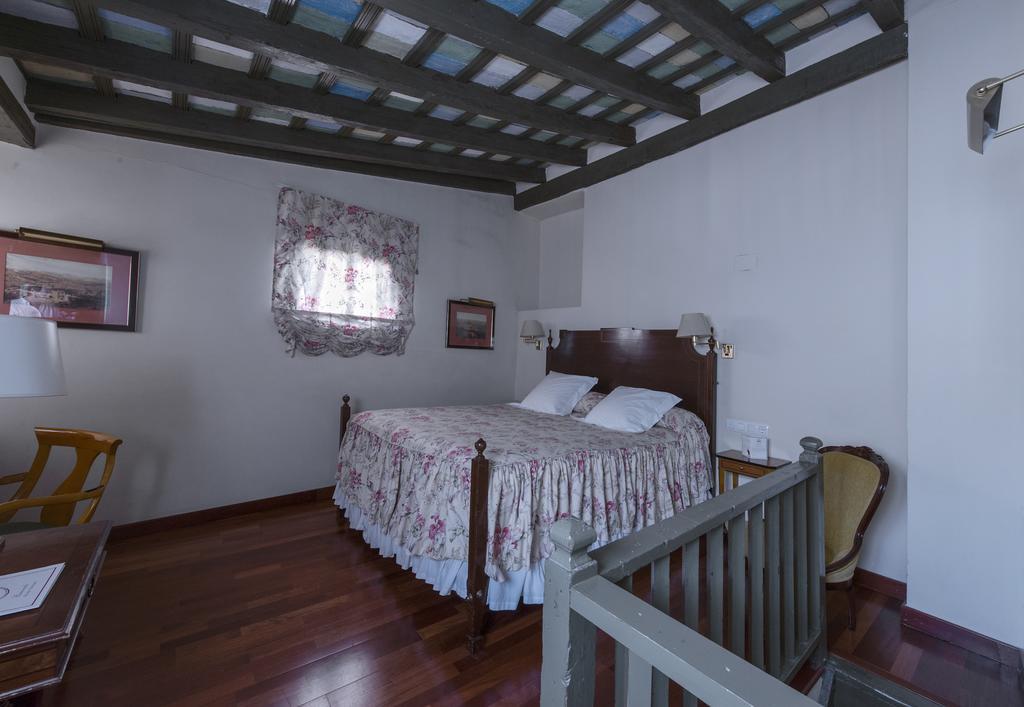 Hotel Las Casas De La Juderia Севилья Экстерьер фото